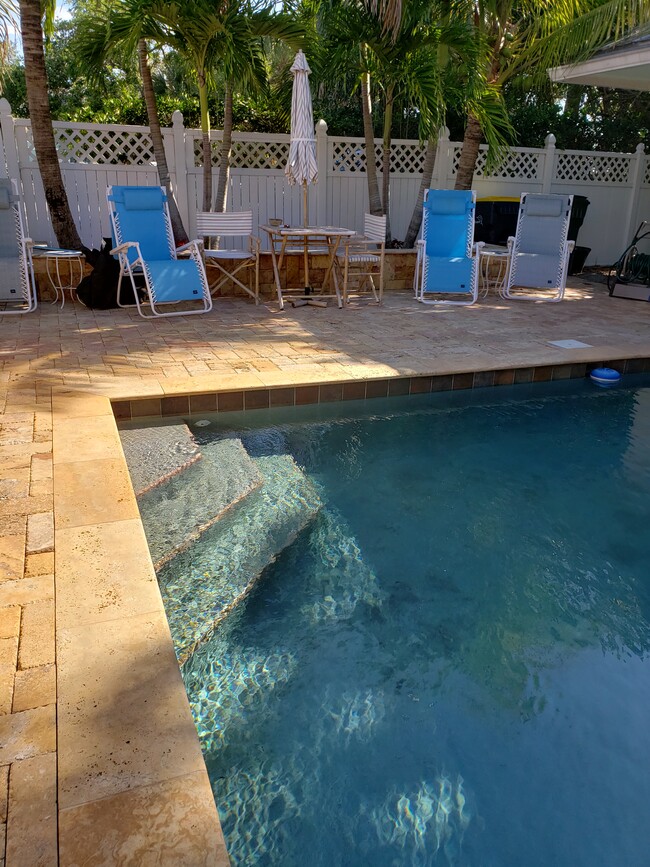 pool patio area - 621 SW Saint Lucie Crescent