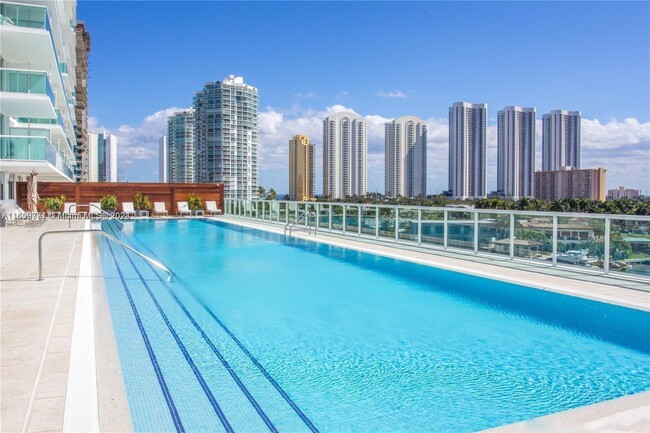 Building Photo - 400 Sunny Isles Blvd