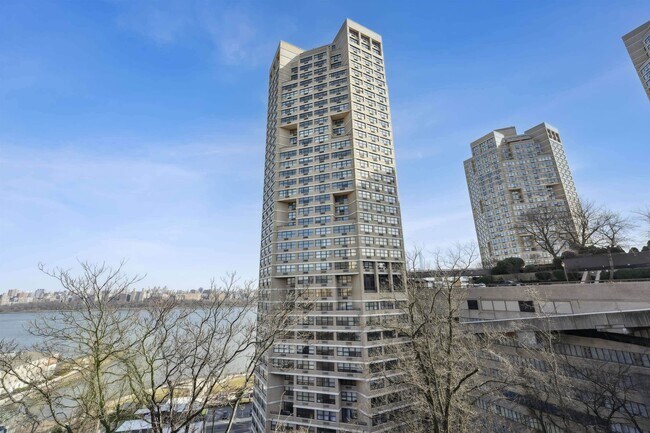 Building Photo - 7004 JFK Blvd E