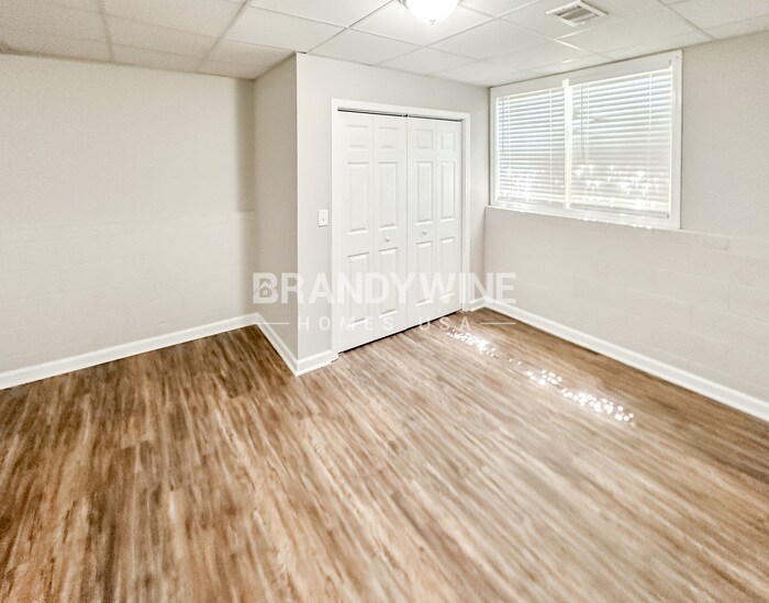 Building Photo - 152 Edward Dr