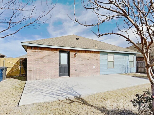 Building Photo - 2505 Mill Springs Pass