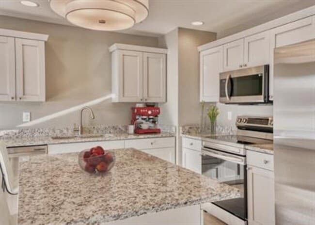 Building Photo - 644 Ptarmigan Ln