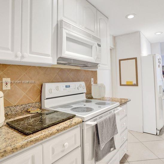 Building Photo - 151 Crandon Blvd