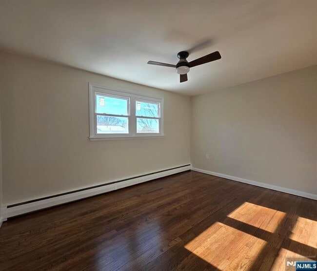 Building Photo - 73 Hillcrest Ave