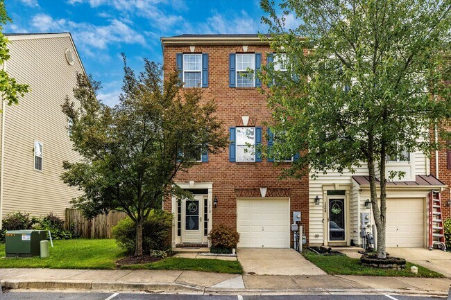 Building Photo - Twin Arch Crossing Rental