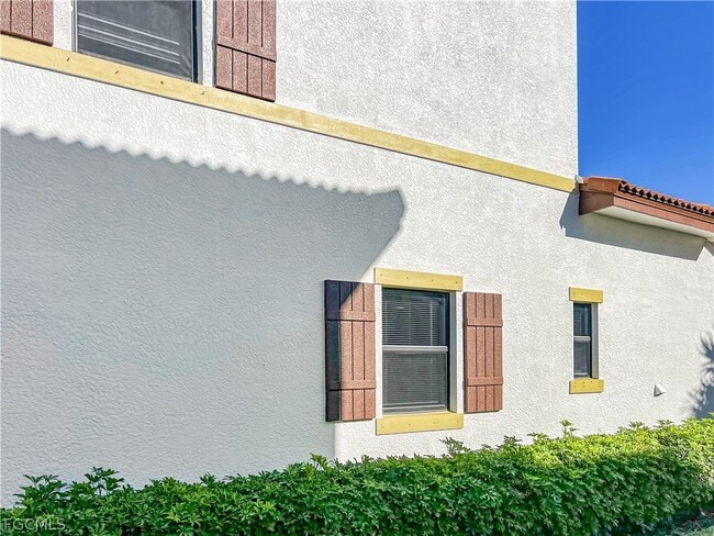 Building Photo - 9452 Montebello Way