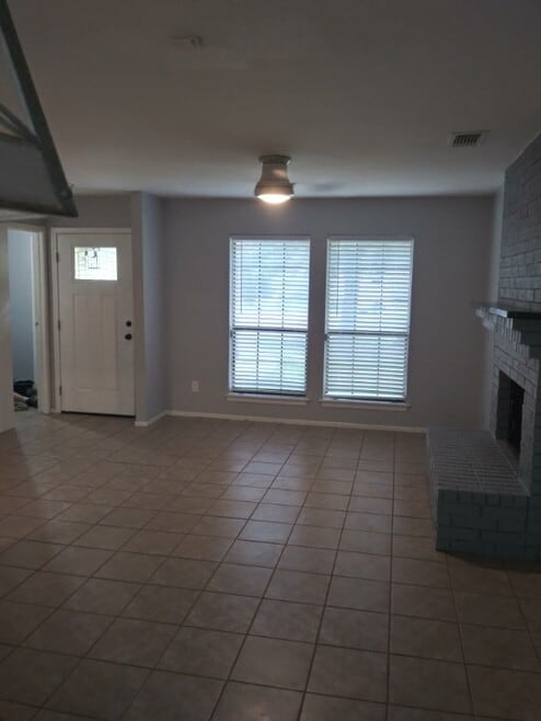 Building Photo - 11 Redberry Ct