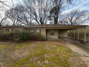 Building Photo - 1315 Woodston Rd