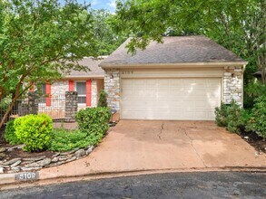Building Photo - 6109 Grass Hollow