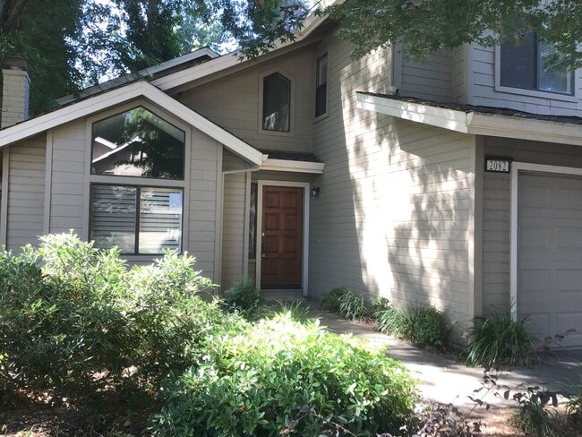 Building Photo - Gated community along American River Drive