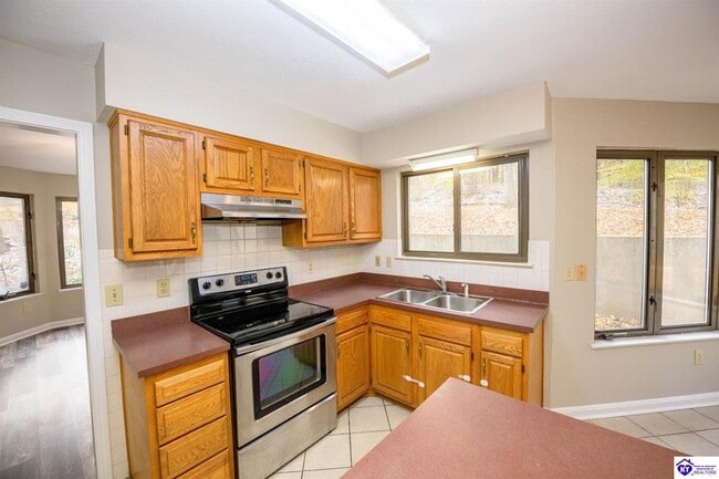 Building Photo - 356 Bittersweet Dr