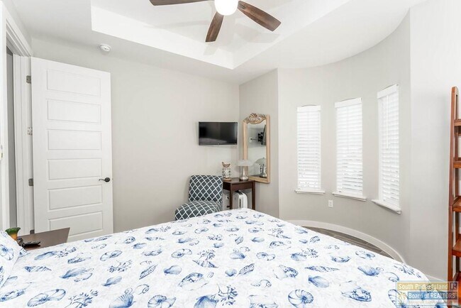 Building Photo - 86 Torrey Pines Dr