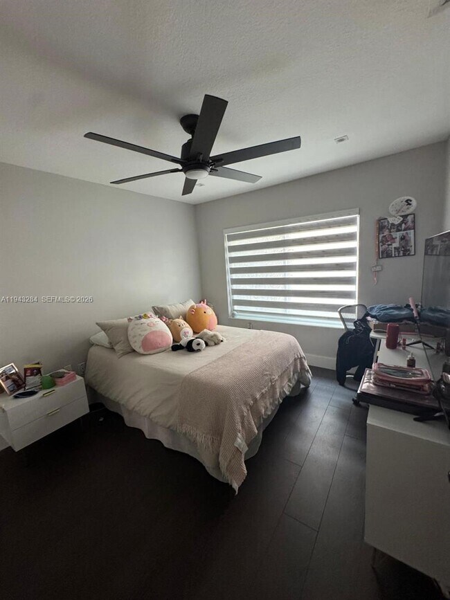 Building Photo - 16440 Ruby Lake