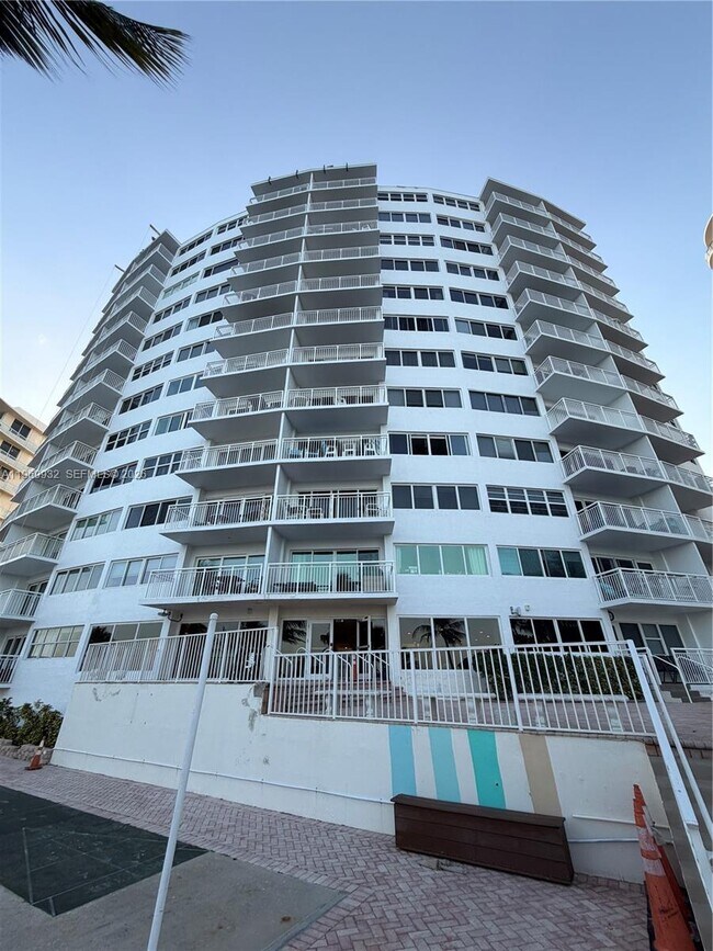 Building Photo - 710 N Ocean Blvd