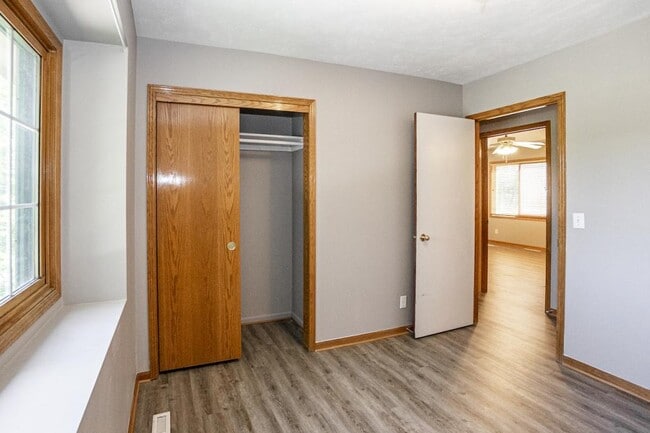 Building Photo - 15355 Papio St