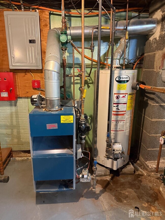 Building Photo - 20 Broadway