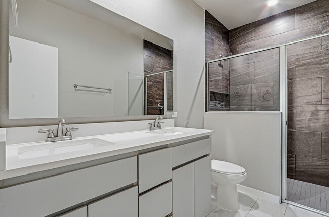 Building Photo - 125 Via Rojas
