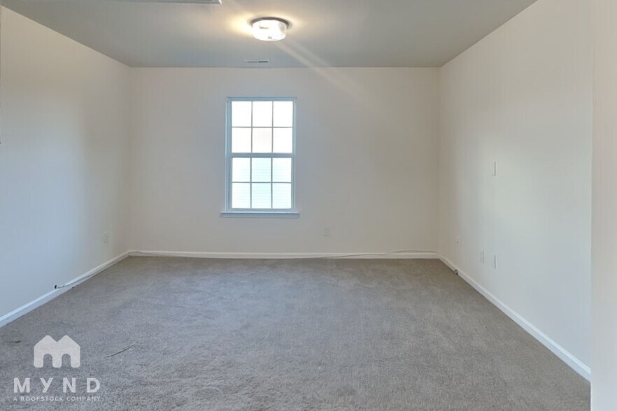 Building Photo - 1858 Woodstone Dr