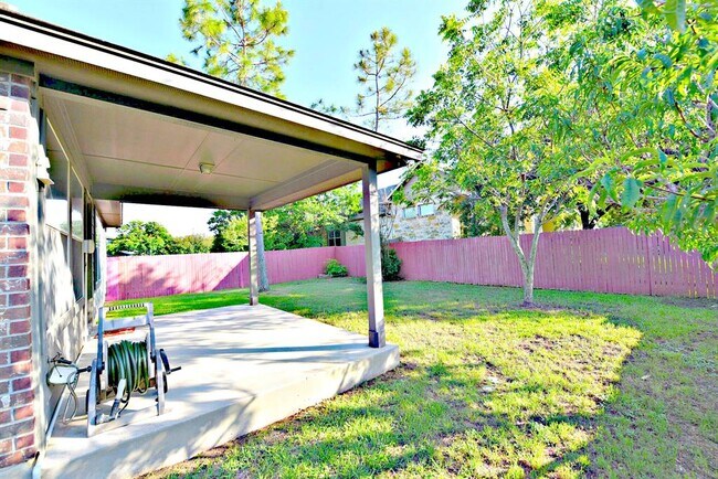 Building Photo - 11120 Old Quarry Rd