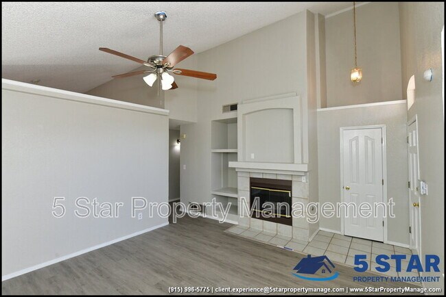 Building Photo - 12257 Robert Dahl Dr