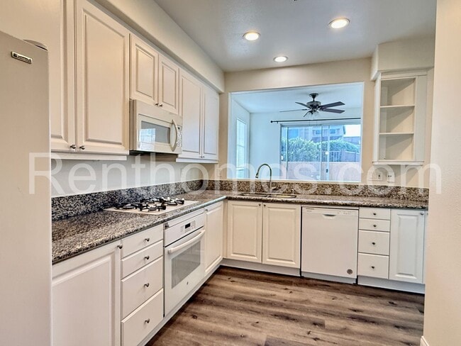 Building Photo - 11679 Westview Pkwy