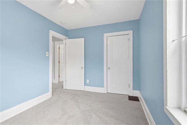 Building Photo - 307 Ambridge Ave