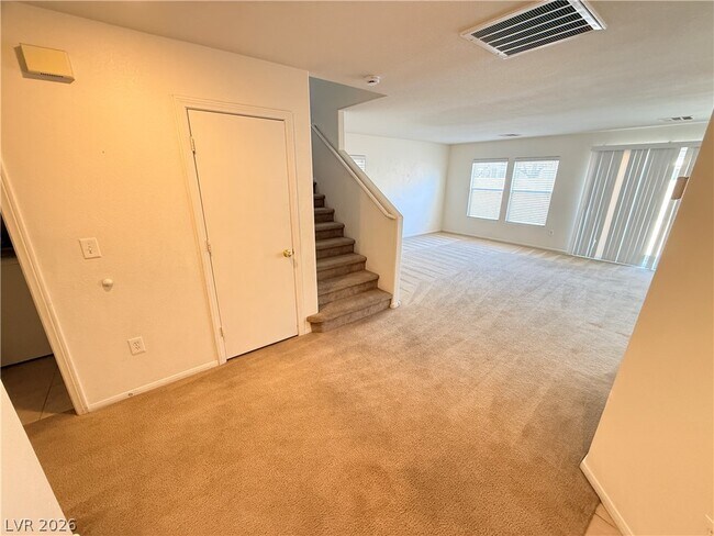 Building Photo - 2416 Cockatoo Dr