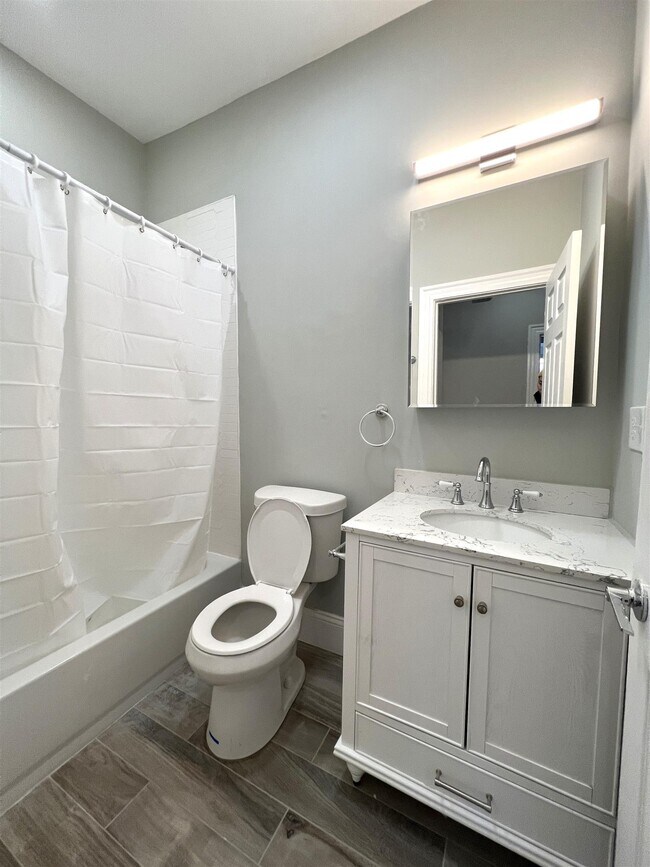 Building Photo - 67 Pearl St