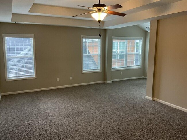 Building Photo - 7959 Larksview Dr