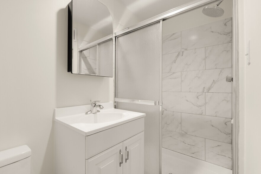Bathroom - 1636 44th St NW