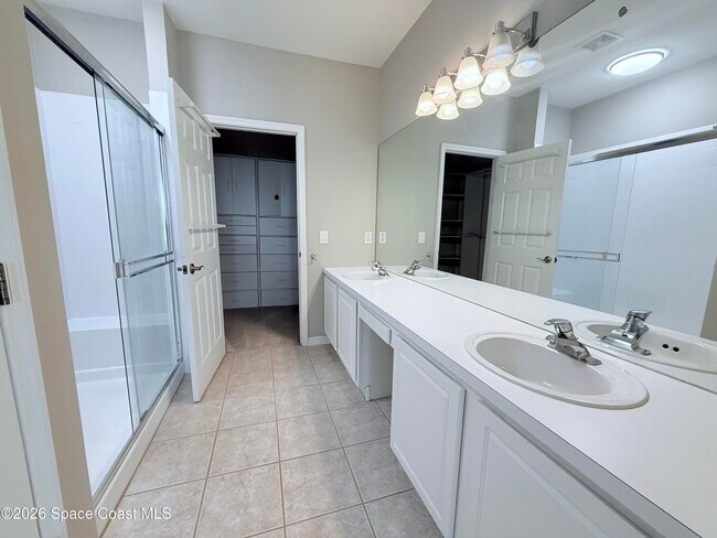 Building Photo - 812 Handsome Cab Ln