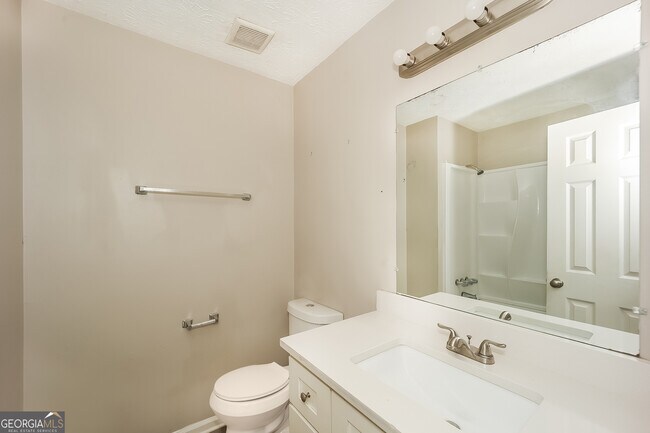 Building Photo - 5120 Cochran Dr