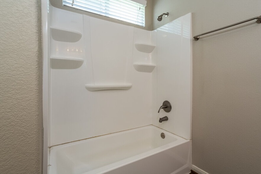 Building Photo - 21815 Octavia Way