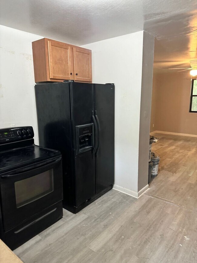 Building Photo - 2 Bedroom Duplex in Jacksonville