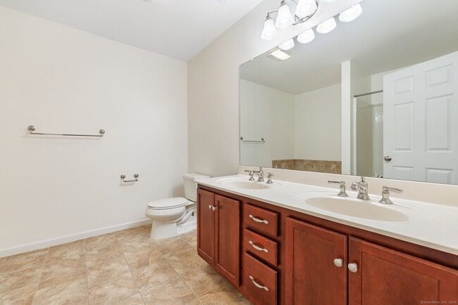 Building Photo - 38 Brighton Park Way