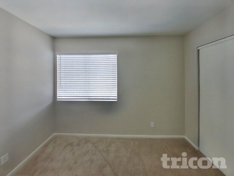 Building Photo - 2881 Deep Creek Ln