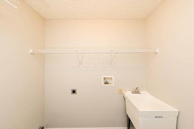 Building Photo - 5609 Blandon