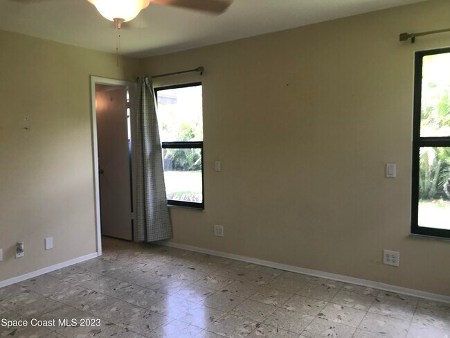 Building Photo - 136 Atlantic Dr