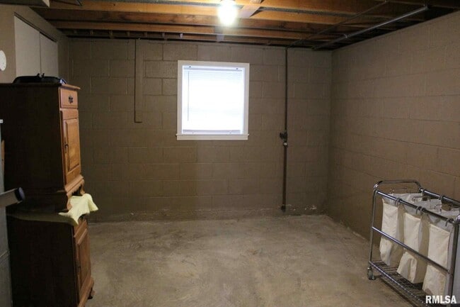 Building Photo - 15047 N Seagull Ln