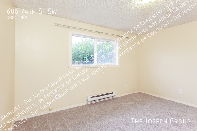 Building Photo - 606 74th St SW