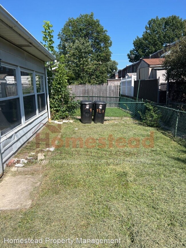 Building Photo - 3 br, 1.5 bath House - 129 Ervin Ave