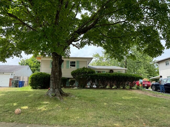 Primary Photo - 2111 Seaforth Pl
