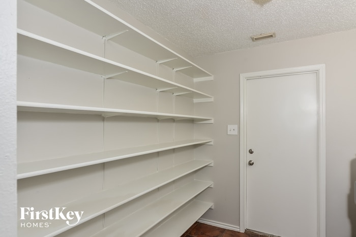 Building Photo - 13391 Greenstone
