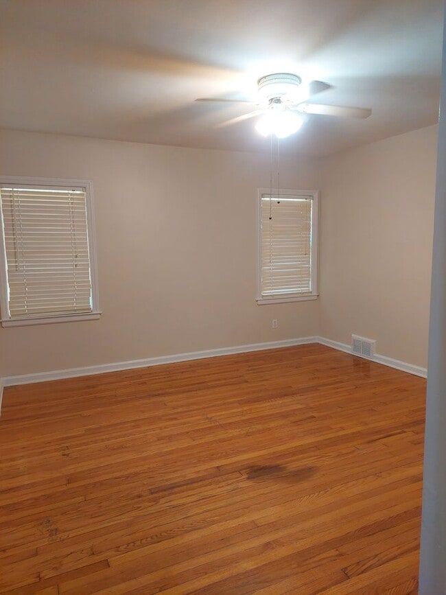 Building Photo - Heart of Midtown