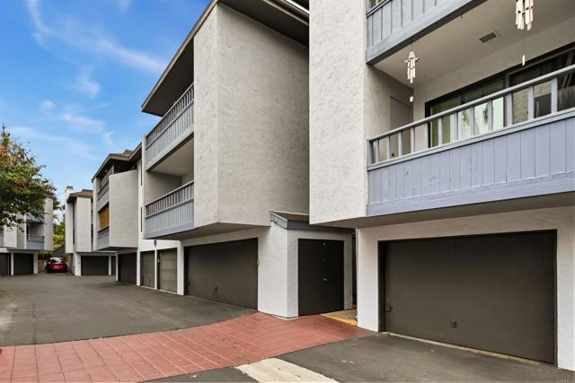 Building Photo - 3215 Midway Dr