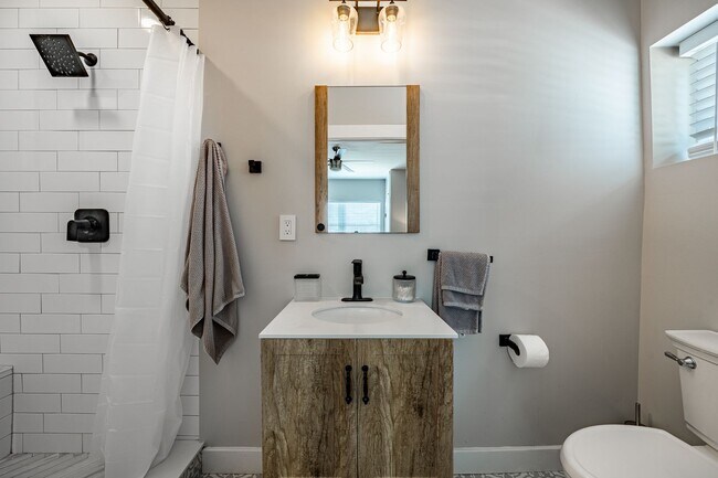 Building Photo - 5708 Park Blvd