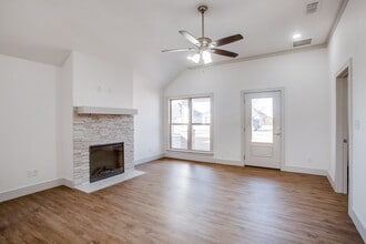 Building Photo - Wonderful 3/2 in Wolfforth!