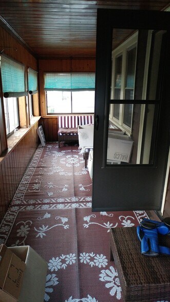 Building Photo - 12 Peirce St