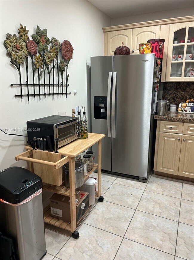 Building Photo - 6969 Collins Ave