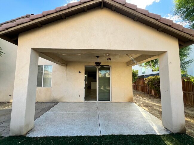 Building Photo - 50342 San Capistrano Dr